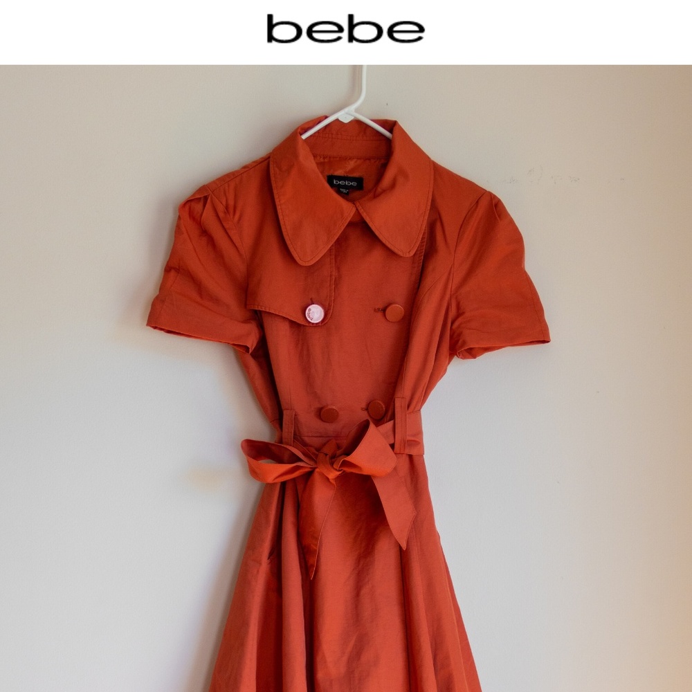 BEBE Orange short-sleeve trench coat